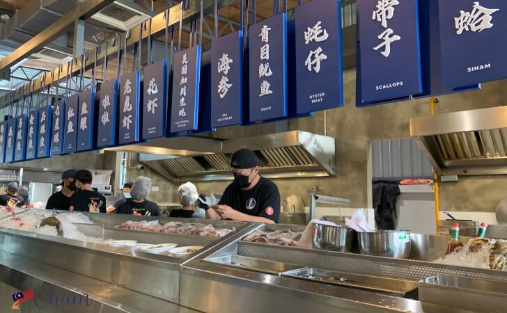店内で新鮮な海鮮を取り扱う海脚人(Hai Kah Lang)