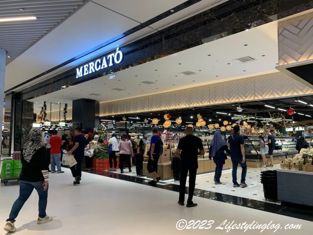 The Exchange TRXにあるスーパーのMercato