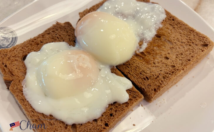 オールドタウンのハーフボイルドエッグトースト