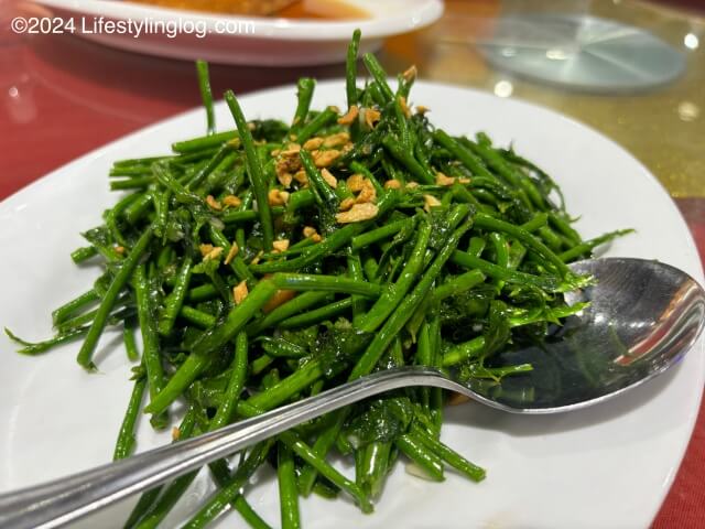 KK Garden Seafood（KKガーデンシーフード）の沙巴树仔菜（Sabah Vegetables）