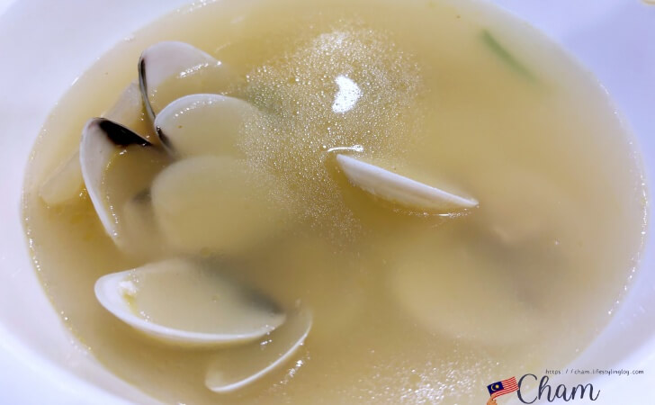 双天海鮮樓(Suang Tain Seafood Restaurant)の沙白(White Clam)スープ