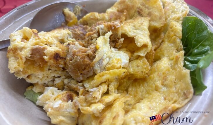 ややスパイシーなオタオタが入ったRestaurant Lee Swee Mengの卵料理