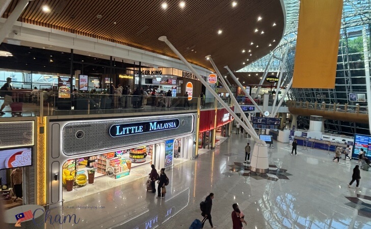 クアラルンプール国際空港(KLIA)のサテライトビル