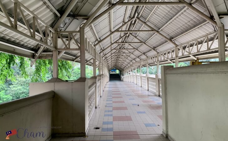 Orang Asli Crafts Museumから植物園に繋がるブリッジ