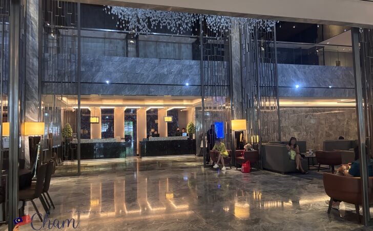 ヒルトンコタキナバルのロビー