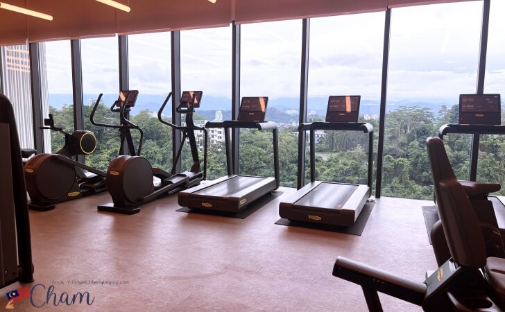 ハイアットセントリックコタキナバルのジム