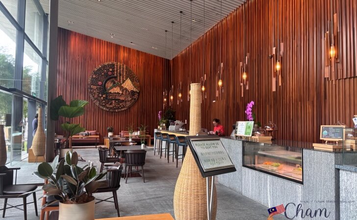 ハイアットセントリックコタキナバルのラウンジカフェ