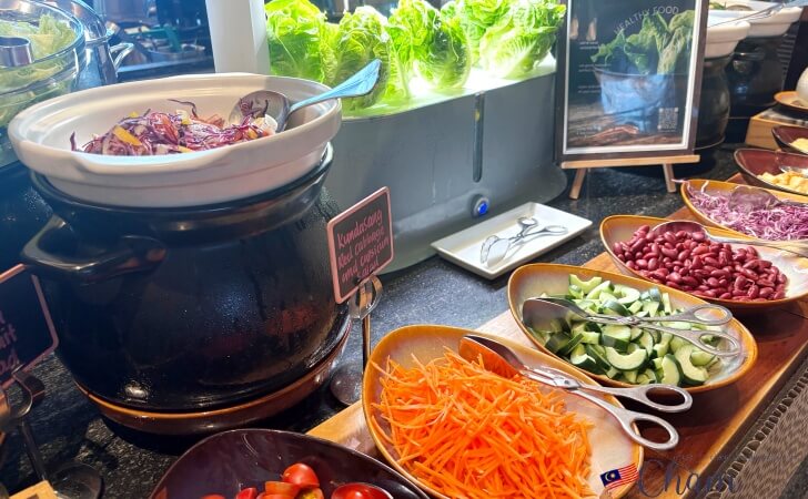 ハイアットセントリックコタキナバルの朝食のサラダバー