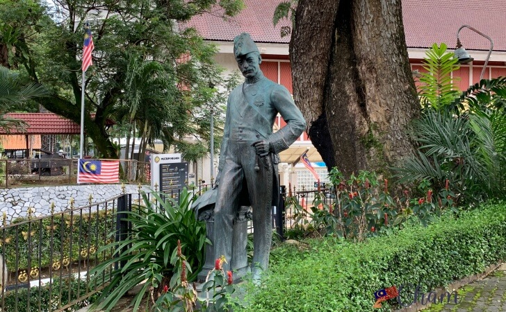 Frank Swettenhamの銅像