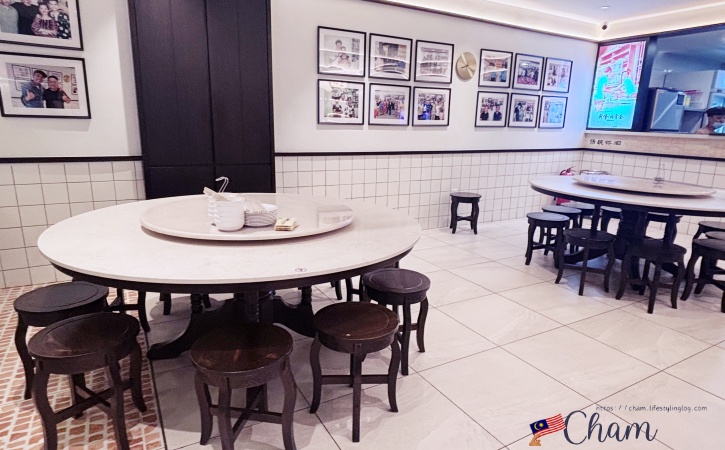 新峰肉骨茶(Sun Fong Bak Kut Teh)の新店舗の店内