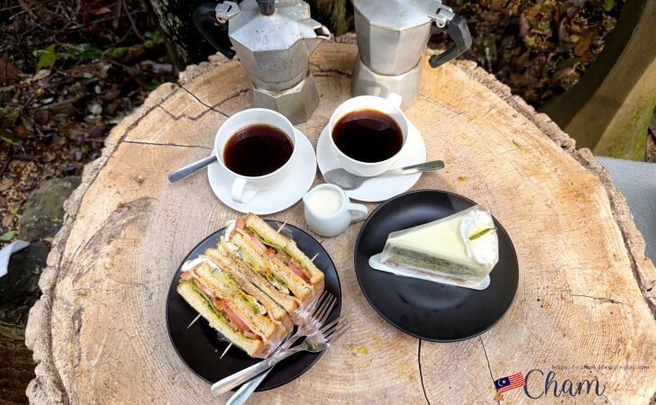 Kopi Hutan（コピフタン）で注文したコーヒーと食事