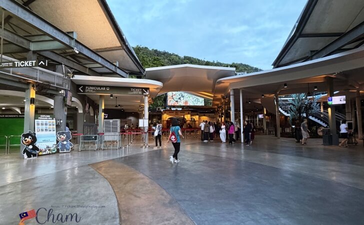 早朝のペナンヒルケーブルカー乗り場