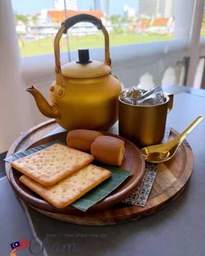 Kaw Kaw Malaya(カウカウマラヤ)のティーポットチャムカウカウ