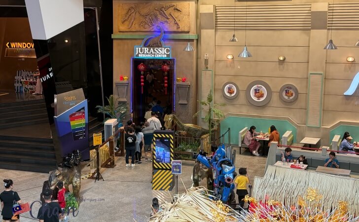 ザ・トップにあるジュラシックリサーチセンター