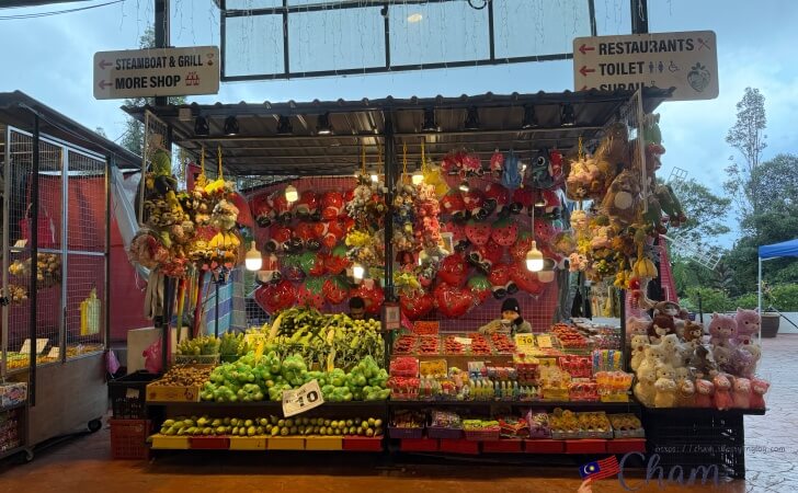 Bazar Kea Farm Cameron Highlandsでフルーツを販売するお店