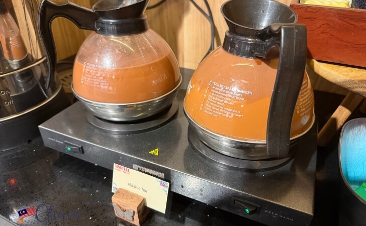 M Social Resort Penangの朝食で提供されるマサラティー