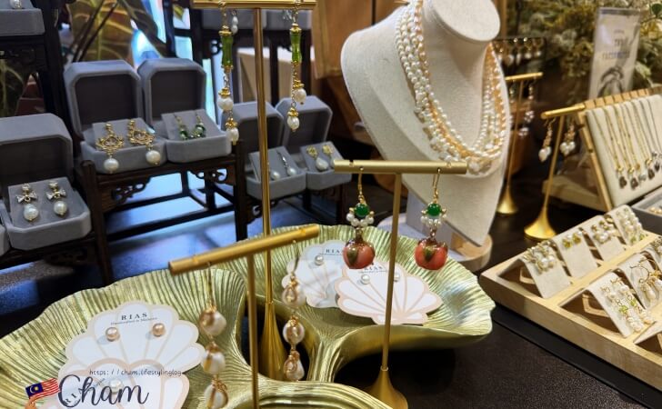 Rerotanで販売されている真珠のアクセサリー