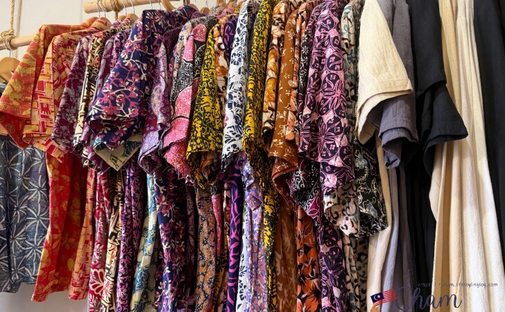 Rerotanで販売されているバティックシャツ