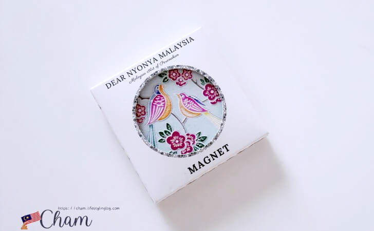 鳥が描かれたDear Nyonya Malaysiaのマグネットタイル