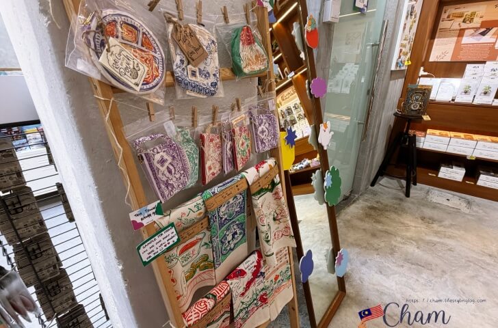 Loka Made @ Armenian Streetで販売されているbingka klの雑貨