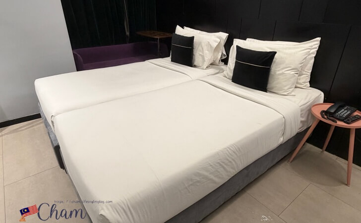 Loop On Leith George Town Penangの客室にあるベッド