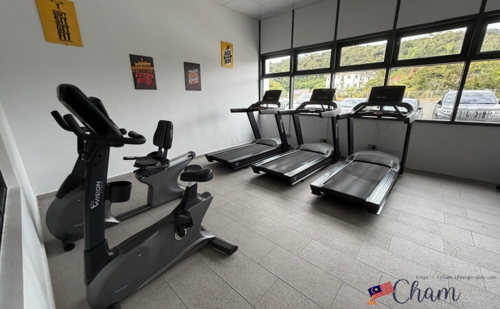 Zenith Suites Cameronにあるジム
