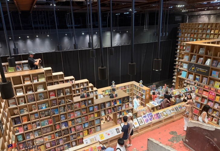 REXKLにあるBookXcess