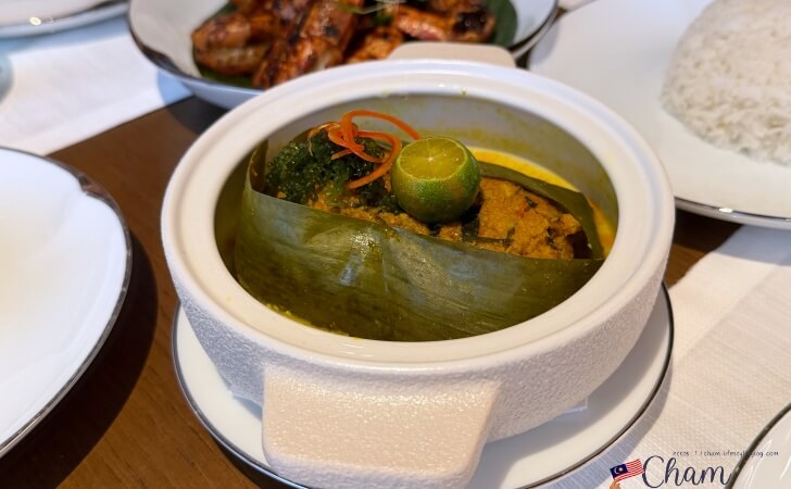 パークラウンジのBotok Ikan Daun Mengukudu