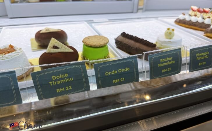 Locarasa by The ParkのOnde-Onde Cake
