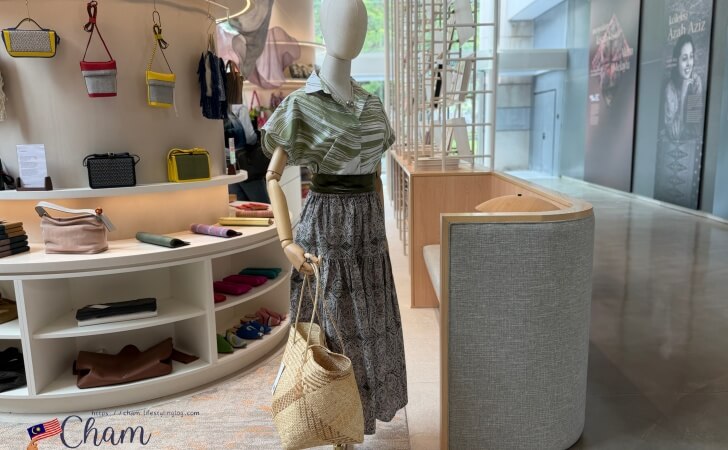 Merdeka Textile Museum Shop（ムルデカ テキスタイル ミュージアム ショップ）の店内
